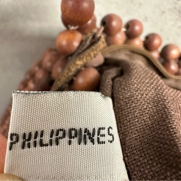 Classiques Entier‎ Wooden Beaded Small Purse Bag Brown Crossbody Boho Zip - Picture 11 of 12
